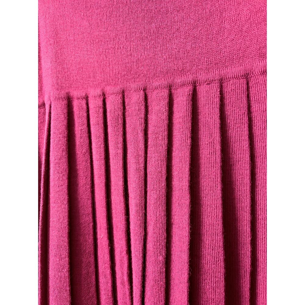 Chaus Vintage Cranberry Knit Pleated Skirt size Medium - Picture 8 of 9